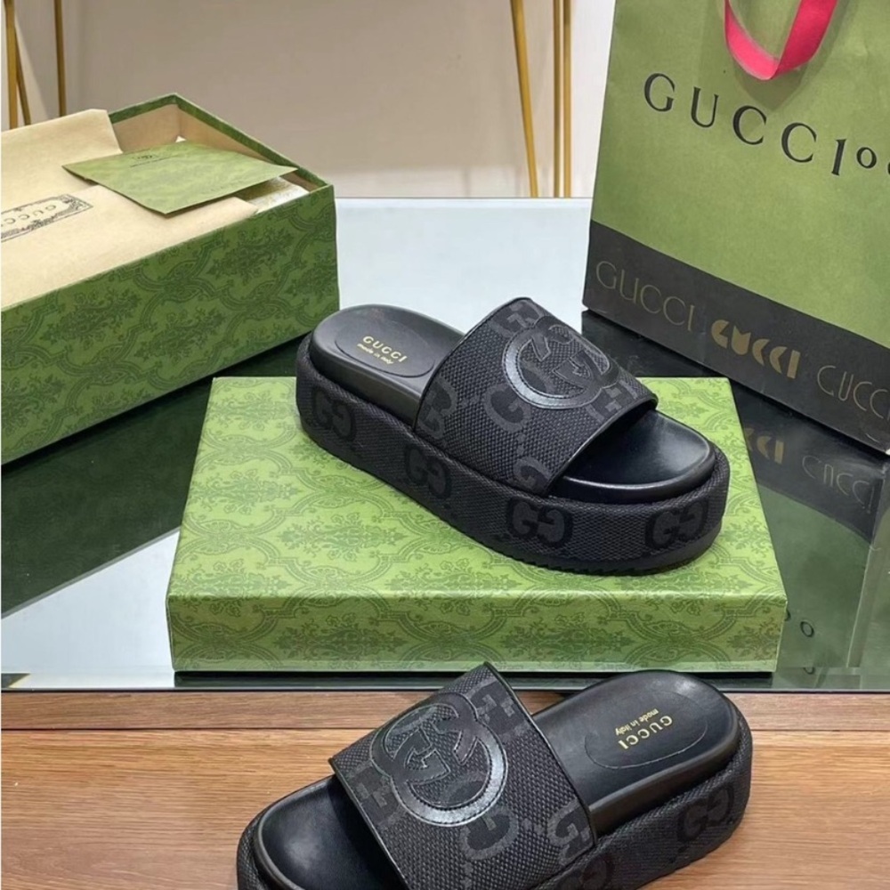 Gucci Black Sandals - Picture 5 of 7